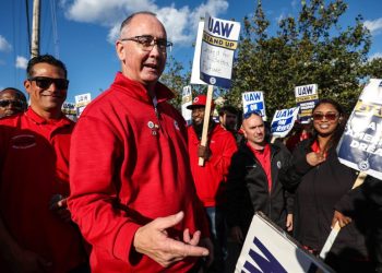 UAW autoworkers officially ratified new contract, union says