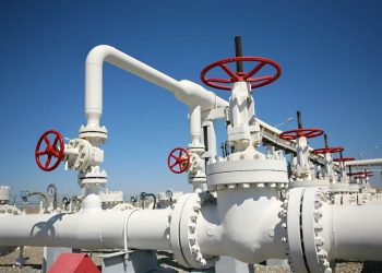 Gas Price: EU Nears Capacity, Turning to Ukraine for Storage