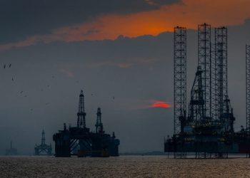 Oil Trading Dips Below $80 Amid Demand Concerns