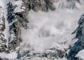 Avalanche (AVAX) Rumbles With 45% Rally, Rules Top 20 Coin Listing Today