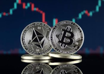 Bitcoin and Ethereum: Bitcoin slips slowly below $35000