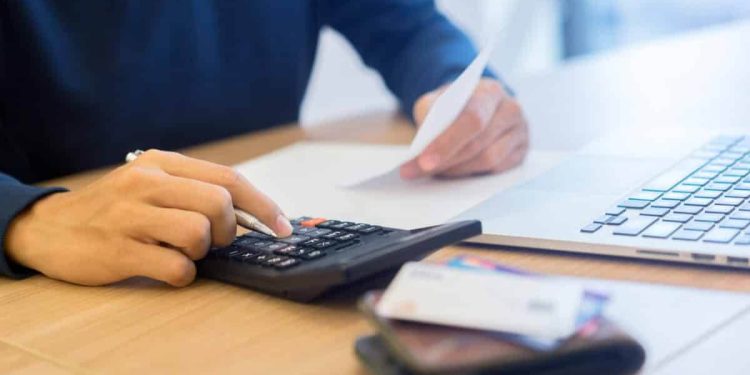 How to calculate savings account interest