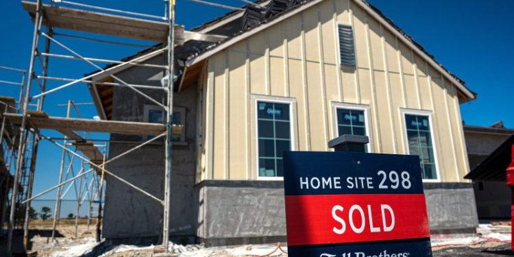 Housing market may be thawing as rates dip and listings inch higher