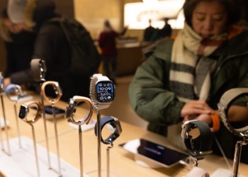 U.S. bans imports of certain Apple Watches that may infringe on patented pulse readers