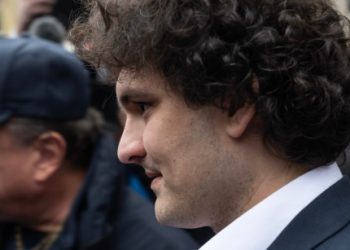 The FTX Scam: Inside The Sam Bankman-Fried Story