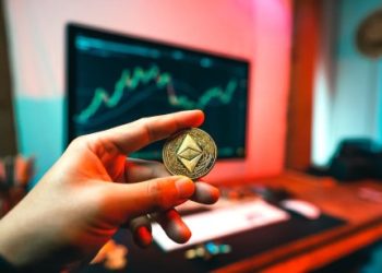 Ethereum’s Bullish Breakout: Analysts Predict Surge To $3,500 – Here’s Why