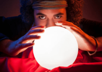 Analyst’s Crystal Ball: Bitcoin Price Targets $600,000 After ETF Approval