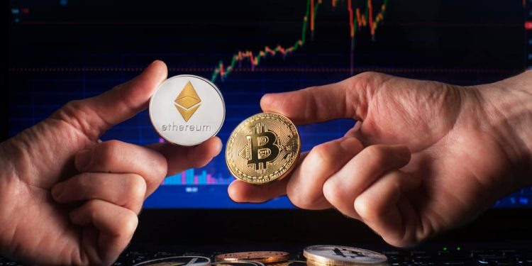Bitcoin and Ethereum: Bitcoin pulls back below $40,000