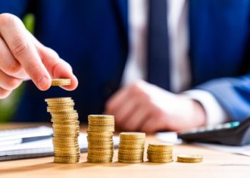 Crypto Analyst Unveils Ultimate Altcoin Buying Guide