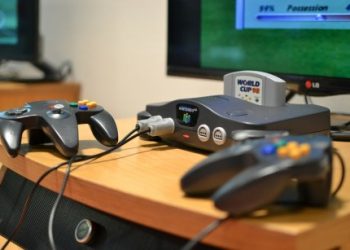 Cardano Founder Takes Jab At Solana After Major Outage