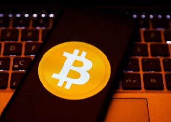 14-Year Old Dormant Bitcoin Wallet Wakes Up To Crash BTC Price