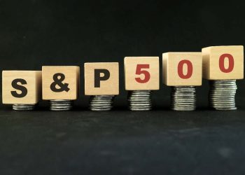 The S&P 500 Index: All-Time Highs and Bearish Consolidation