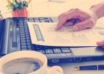 POLY Plummets: Analyzing the 28.89% Weekly Decline