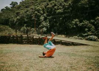 Shiba Inu Dips Below $0.00003 Again – Can Bulls Reverse The Bullish Momentum?