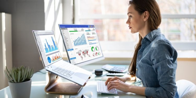 Quantitative Analyst vs Financial Analyst