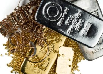 Gold and Silver: The price of gold fell below 2300 yesterday