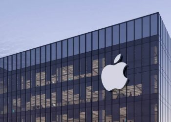 Apple’s iPhone Sales Drop 10% in Q1 2024