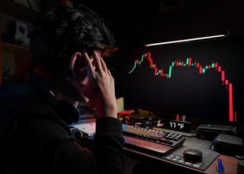 Bitcoin Short-Term Holders Capitulate: $5.2 Billion Sold At Loss