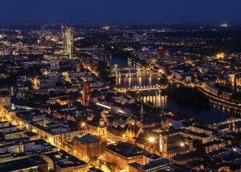 Le DAX 40 à 18 146,00 points