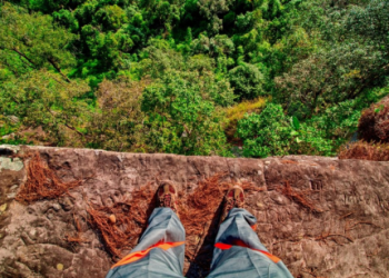 Solana On The Brink? Price Stalemate At Crucial $140 Support