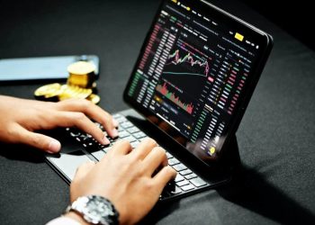 Binance Coin Surges to $715, Market Cap Exceeds $100 Billion