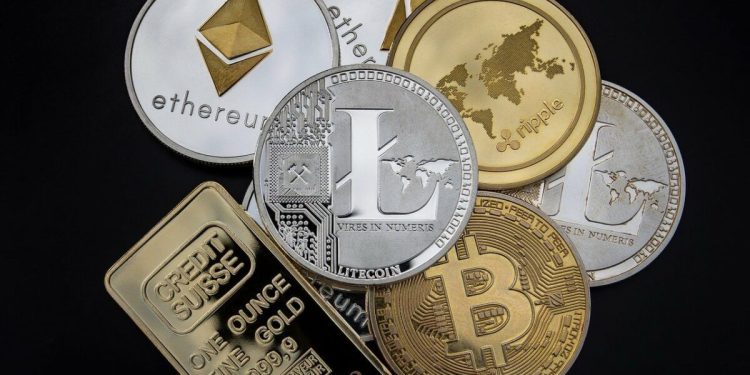 SafeMoon and Litecoin: Litecoin breaks below $82.00