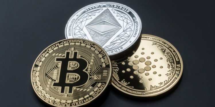 Ethereum price is trying to stay above the $3800 level