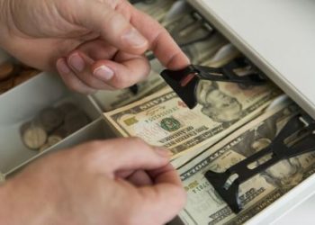 Kaching! Kaspa (KAS) Climbs 18% As Bitcoin Mining Heavyweight Goes All In