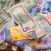 USDCHF and USDJPY: USDCHF fails to hold above 0.9000