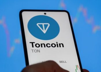Toncoin Rally Thwarted As TON Slips To $6, Can Bulls Prevent A Bearish Breakdown?