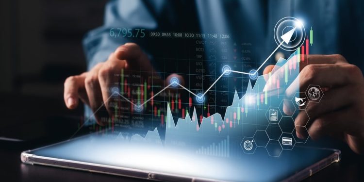 ONON Stock Deep Dive: Growth, Forecasts, and Comparisons