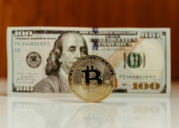 Bitcoin Cash Eyes $288 As Bears Take Charge After Trendline Rejection