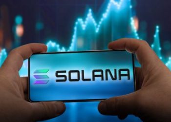 Solana Dips Below $194 – A Continued Consolidation In Sight?
