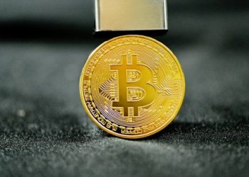 Bitcoin Price Likely To Fluctuate Between $100,000 And $110,000 Until FOMC Meeting, Says Analyst