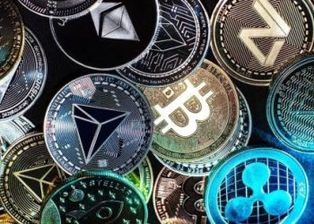 Crypto CEO Calls Start Of The Altcoin Season With A Caveat