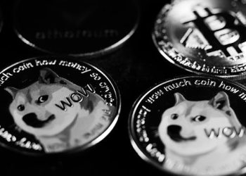 Analyst Sets Dogecoin Next Target As Ascending Triangle Forms