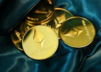 “Ethereum Is Not Dead”: Broadening Wedge Suggests Another Leg-Up Is Coming