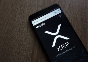 XRP Flashes Descending Trendline, Why A Surge To $4 Is Still In The Cards
