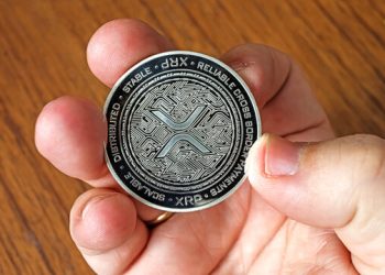 Crypto Pundit Reveals What Will Happen If XRP Price Does Not Break $2.3