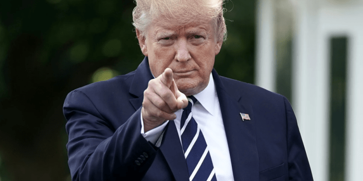 Trump Attacks Fed, Wall Street Shudders, But Bitcoin Draws Strength