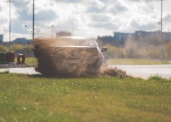 On-Chain Experiment Or Rug Pull? Base Faces Backlash After Unofficial Memecoin Crashes 90%