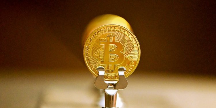 Bitcoin Buy Signal Confirmed? Analysts Highlight Key Reversal Zone In Play