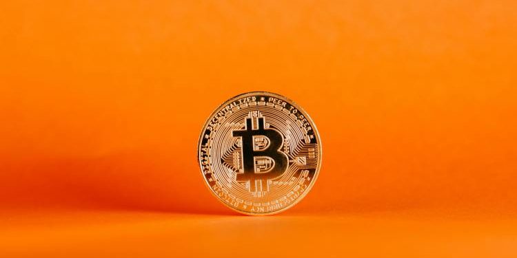 Bitcoin’s $104,000 Peak Sparks High-Stakes Short Positions – Details