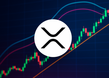 XRP Bulls On Alert—’This Trendline Is Everything,’ Says Analyst