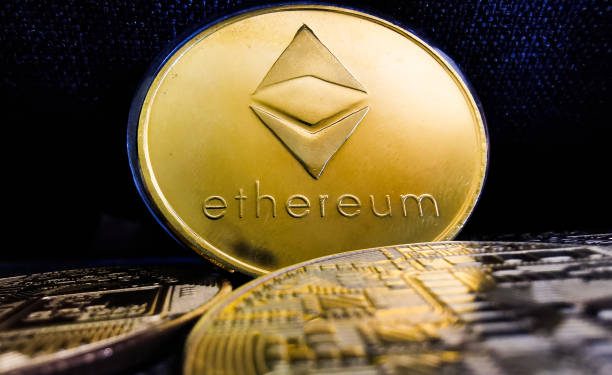 Crypto Expert Puts Ethereum Price At $19,500 With Head And Shoulders Emergence