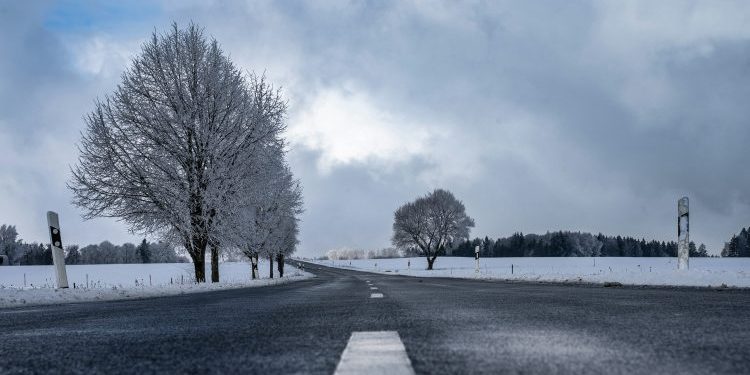 XRP On-Chain Activity Down 80% In 5 Months, Experts Argue Bullish/Bearish Implications