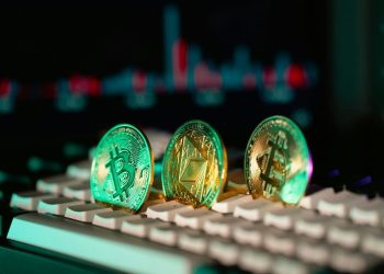 Bitcoin Must Hold $106,000 And $98,000 To Avoid Breakdown