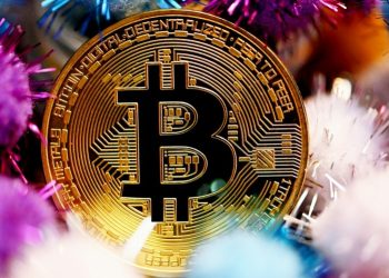 Bitcoin Must Defend This Key Support For $180,000 Year-End Target, Analyst Says