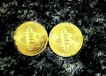 Bitcoin Profit-Taking Spikes Without Price Drop – Strong Demand Or Delayed Reaction?