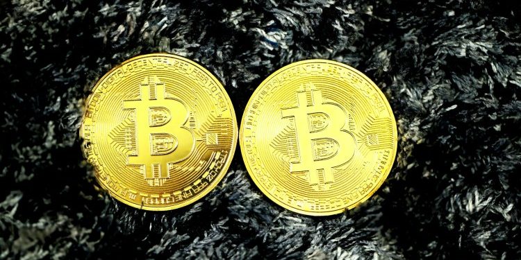 Bitcoin Profit-Taking Spikes Without Price Drop – Strong Demand Or Delayed Reaction?